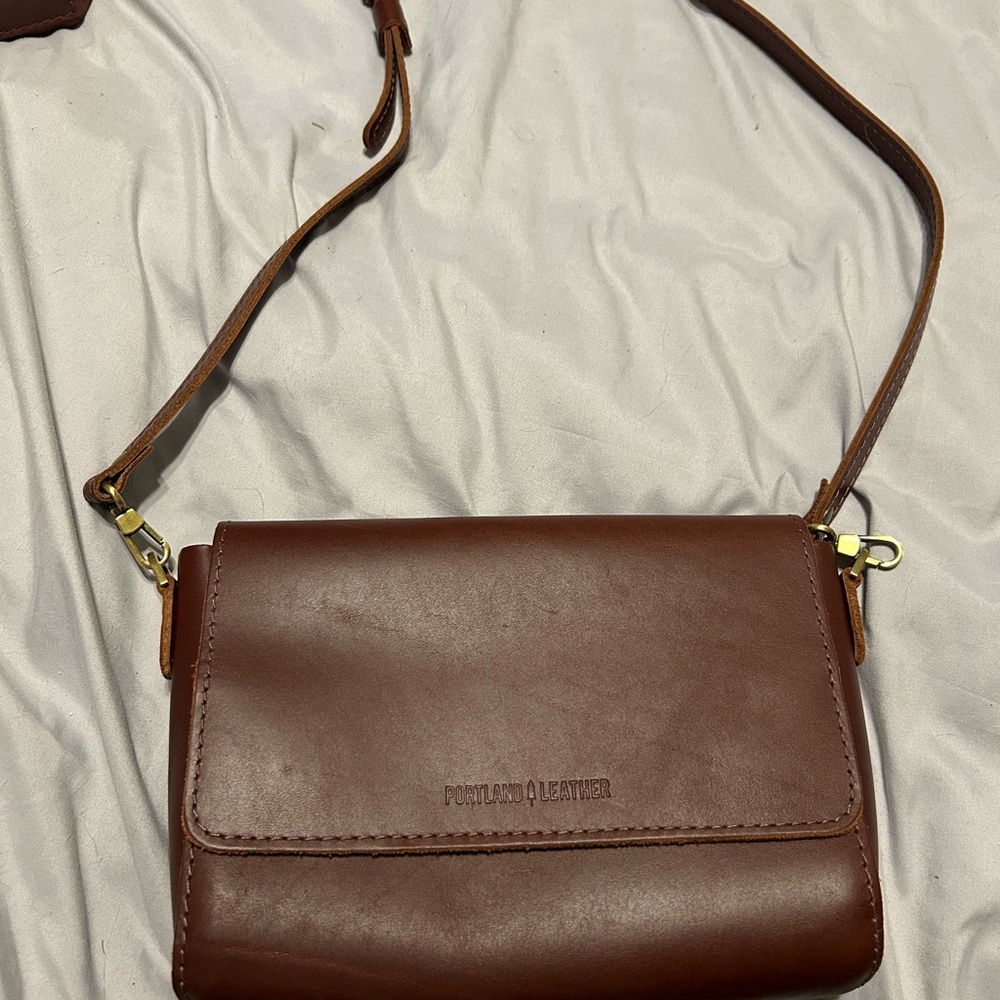 Portland Leather medium metro in cognac